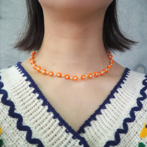 オレンジビーズネックレス ケース付き18K フラワービーズネックレス ビーズアクセサリー 韓国 ネックレス