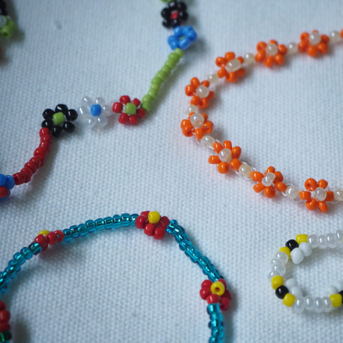 フラワービーズネックレス ビーズアクセサリー 韓国 ネックレス