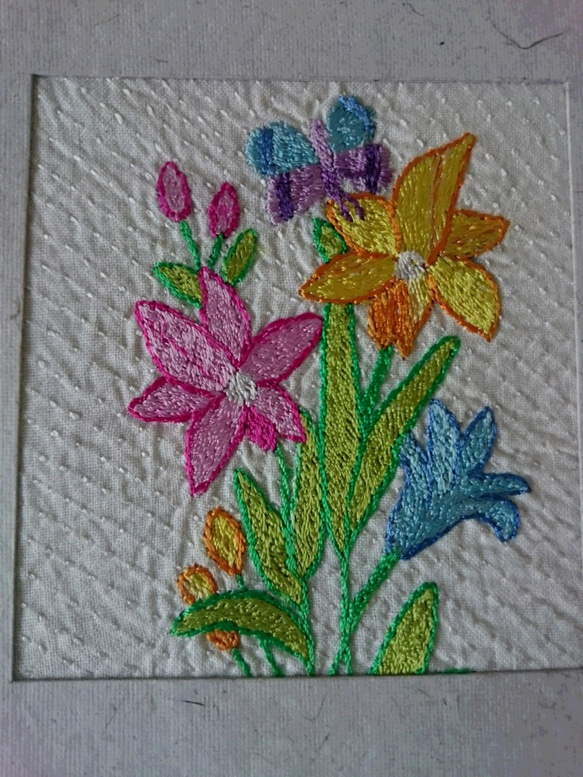 お花の手刺繍のメッセージカード  from バングラデシュ 2枚目の画像