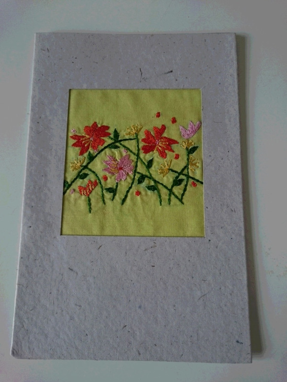 手刺繍のメッセージカード  from バングラデシュ 1枚目の画像