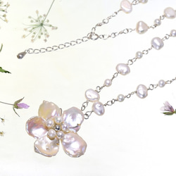 【訂單生產】淡水珍珠花卉吊墜 第2張的照片