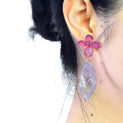 【定做】《植物染色》葉脈繡球花邊耳環（天然青金石染色）・14kgf《耳環收貨》 第3張的照片