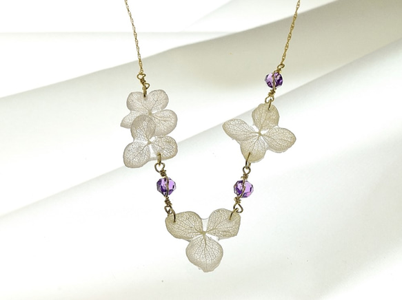 【銀泥染め】葉脈アジサイとアメジストのネックレス・14kgf 5枚目の画像