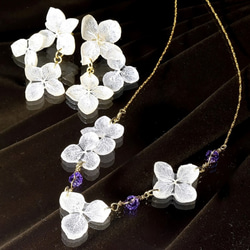 【銀泥染め】葉脈アジサイとアメジストのネックレス・14kgf 7枚目の画像