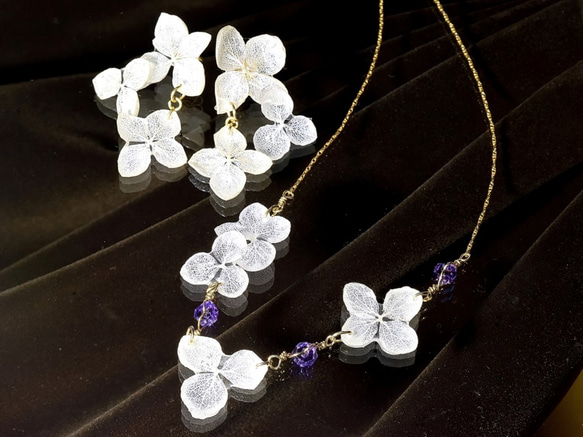 【銀泥染め】葉脈アジサイとアメジストのネックレス・14kgf 7枚目の画像