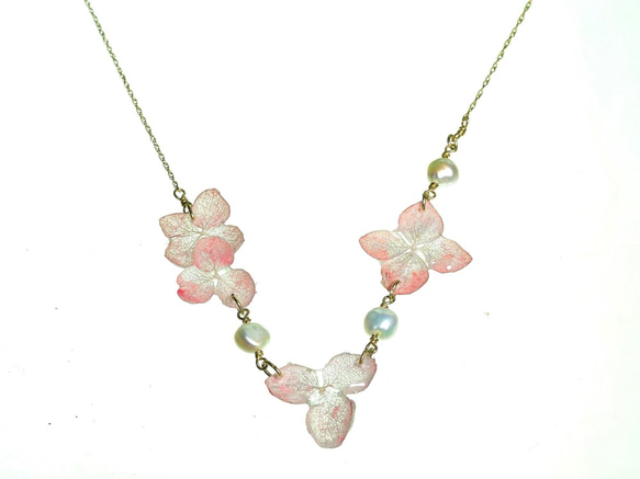[粉紅珊瑚]繡球花和淡水珍珠項鍊[粉紅珊瑚]·14kgf 第4張的照片