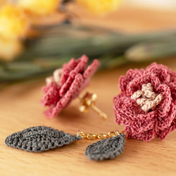 KORON-antique rose*BITTER- レース編みフラワーのピアス【受注制作