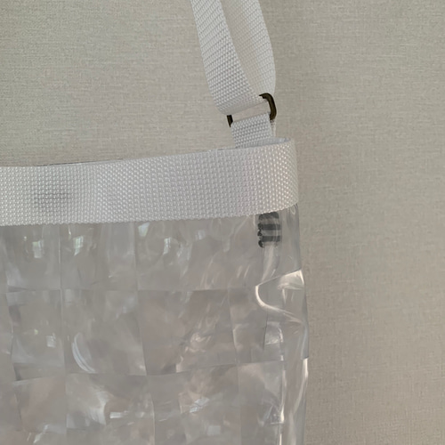 PVCスクエア クリアショルダーバッグ White イベント アウトドア  に ショルダーバッグ バッグ PVC ミニポーチ付き スクエアクリア