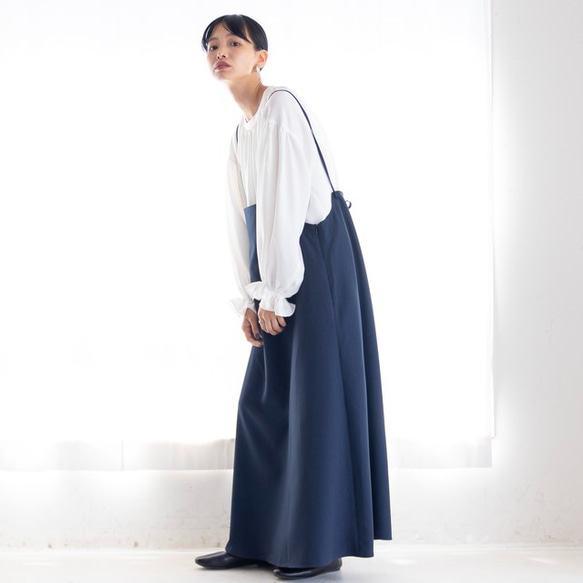 【完売】サロペットスカート　ネイビー　日本製　フリーサイズ　即納　体型カバー　ノーアイロン 1枚目の画像