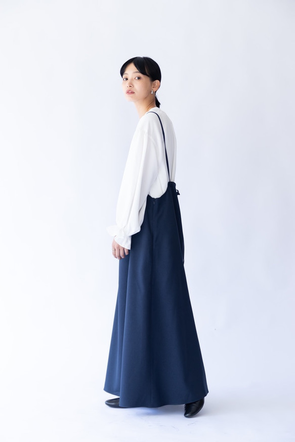 【完売】サロペットスカート　ネイビー　日本製　フリーサイズ　即納　体型カバー　ノーアイロン 3枚目の画像