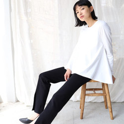 【完売】フレア長袖Tシャツ　カットソー　ホワイト　日本製　フリーサイズ　即納　体型カバー　フレアライン　ノーアイロン 5枚目の画像