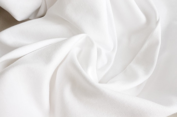 【完売】フレア長袖Tシャツ　カットソー　ホワイト　日本製　フリーサイズ　即納　体型カバー　フレアライン　ノーアイロン 10枚目の画像