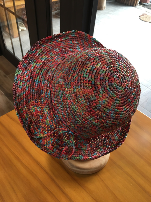 手編み/軽量ストラップサンハット。手作りの麦わら帽子/軽いビーチハット/紙糸の帽子/麦わら帽子 3枚目の画像
