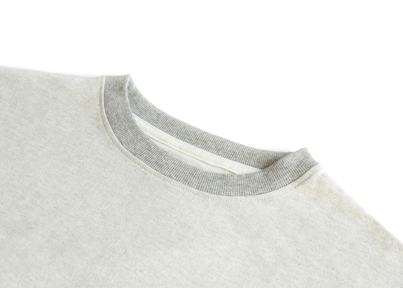 バイカラー段違いリブコットンTシャツ：半袖] /// オートミール × オフホワイト 8枚目の画像