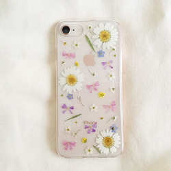 スターチスリボンと小花の押し花ケース/iPhoneケース 1枚目の画像