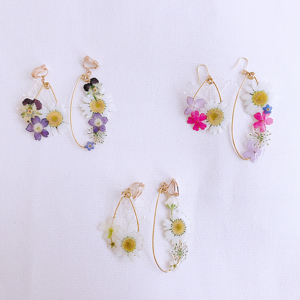 ドロップ型 押し花とかすみ草の earring or pierce 2枚目の画像