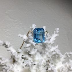K18WG グリーンベリル　　　　　(エメラルド)ペンダントヘッド宝石鑑別書付 Handmade】グリーン エメラルド リーフ型カーヴィング