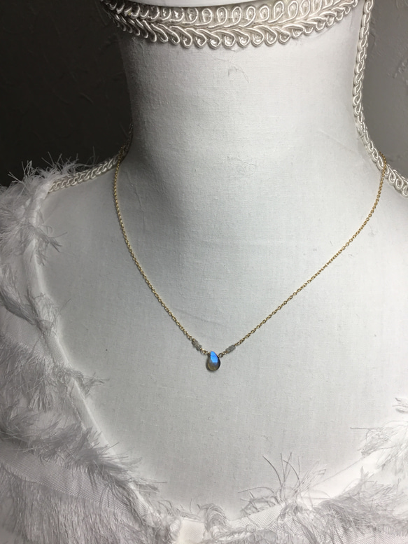ブルーラブラドライト ダイヤモンドネックレス 3枚目の画像