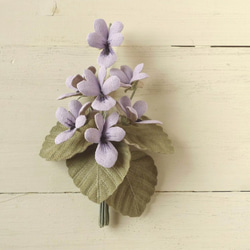 リネンの花　うす紫すみれのコサージュ 1枚目の画像