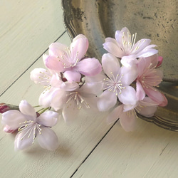 布の花　桜　ソメイヨシノのコサージュ 2枚目の画像