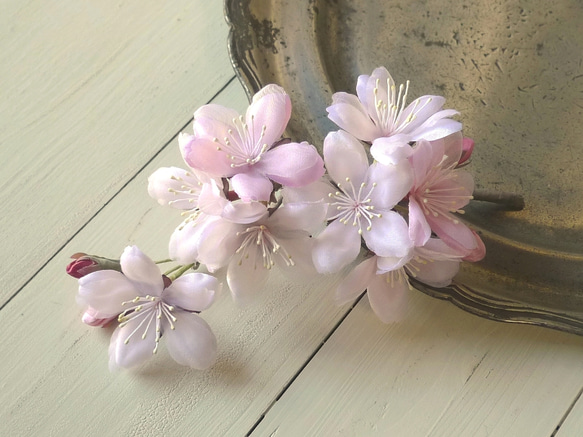 布の花　桜　ソメイヨシノのコサージュ 2枚目の画像