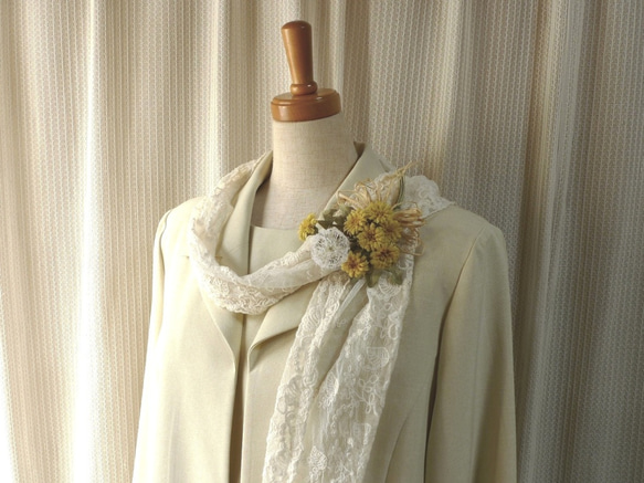 布の花　タンポポ　花と綿毛のコサージュ 5枚目の画像