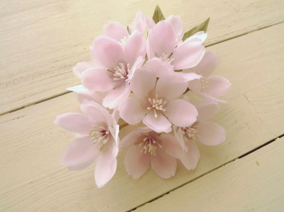 【受注作製】布の花　丸い桜のコサージュ  2019 6枚目の画像