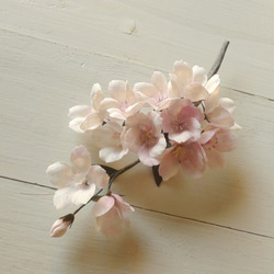 リネンの花　桜　ソメイヨシノのコサージュ 2枚目の画像