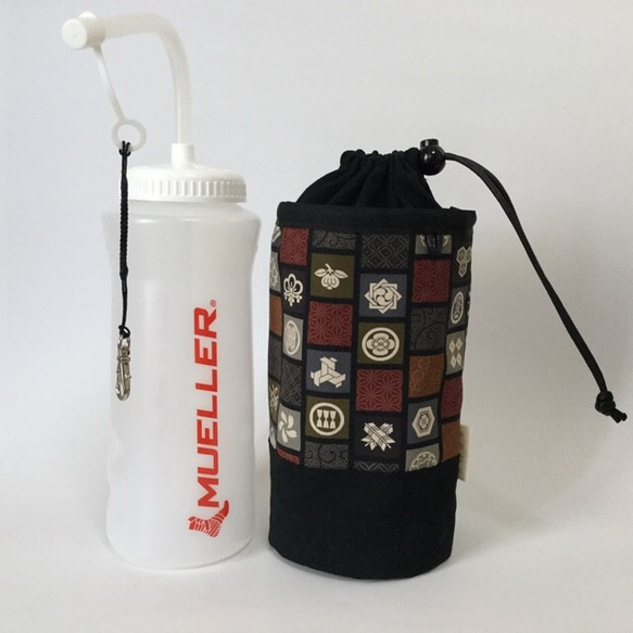 家紋柄新型Muellerボトルカバー 新保温保冷タイプ　キャップホルダー付 ネーム刺繍可能 1枚目の画像