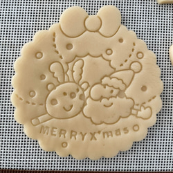 【クリスマス】リース中（10㎝）（サンタ＆トナカイ）　クッキー型（スタンプ付き） 3枚目の画像