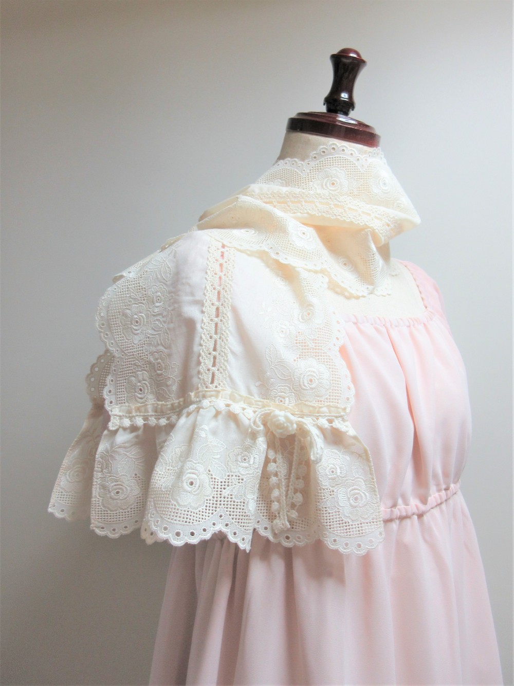 ローズのレースストール