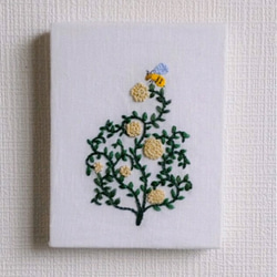 刺繍　ファブリックパネル ファブリックパネル 刺繍で作る蔦と蜂のサークル【受注制作