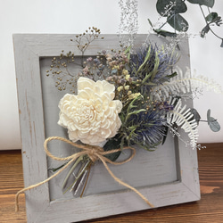 blue gray frame swag bouquet 1枚目の画像