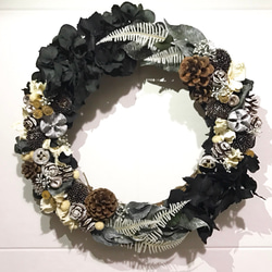 black natural wreath 1枚目の画像
