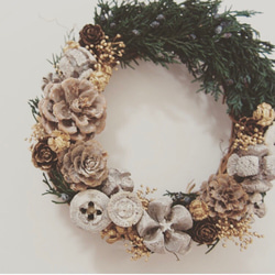 Winter gold wreath 2枚目の画像