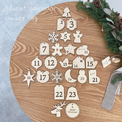 アドベントカレンダー 木製 クリスマス 飾り 1枚目の画像