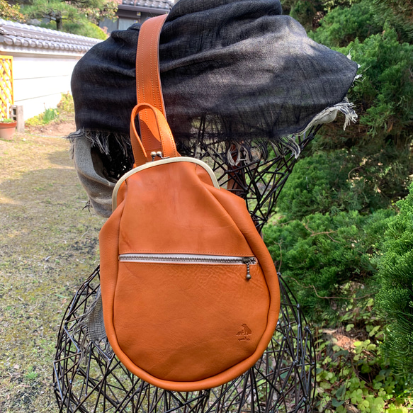 がまぐちBody Bag15(F) 栃木レザーキャメル ボディバッグ
