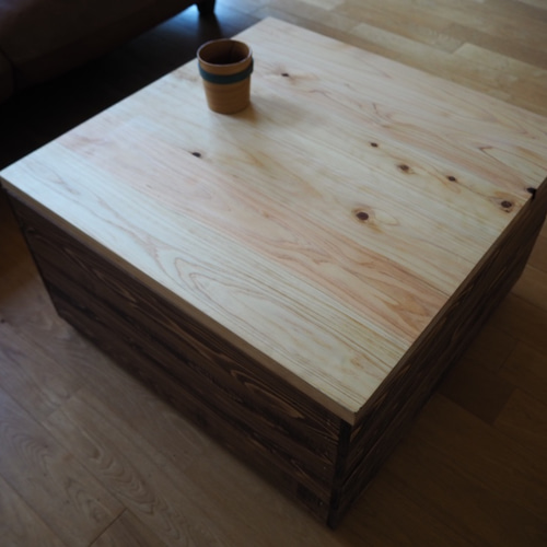 箱の中に収納できるボックステーブル｜ローテーブル｜センター