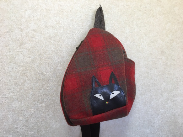 黒猫ワンショルダー【赤小】 2枚目の画像