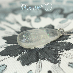 月白の雫石【ペンダント】 2枚目の画像