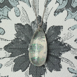 月白の雫石【ペンダント】 4枚目の画像