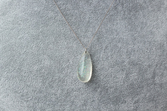 月白の雫石【ペンダント】 6枚目の画像