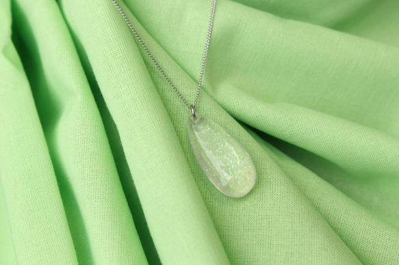 月白の雫石【ペンダント】 8枚目の画像