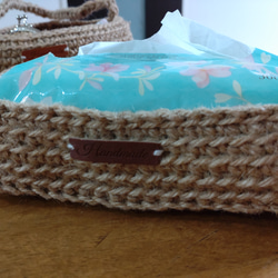 ポンと置くだけ☆シンプルなティッシュケース☆引っ張っても浮かない☆手編みティッシュケース☆麻糸で編んだティッシュケース 2枚目の画像
