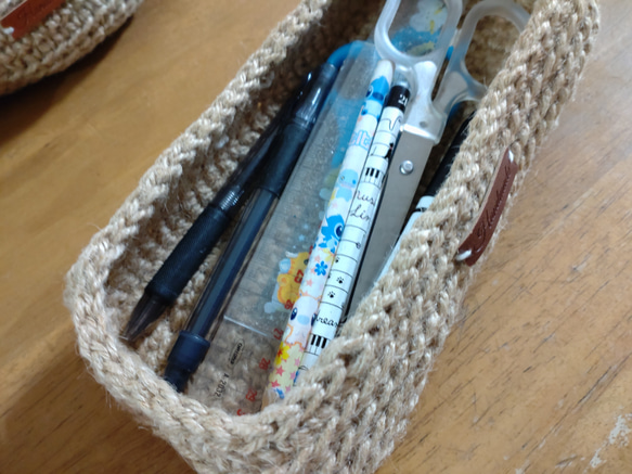 ポンと置くだけ☆シンプルなティッシュケース☆引っ張っても浮かない☆手編みティッシュケース☆麻糸で編んだティッシュケース 4枚目の画像