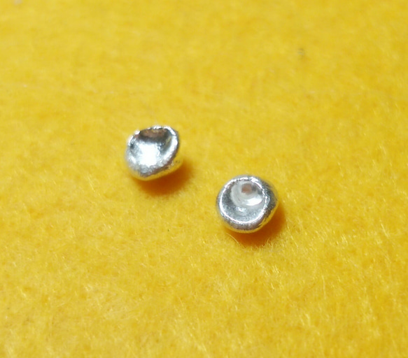 ※namiさま オーダー品※     silver　beads　ピアス　スタッドタイプ 4枚目の画像