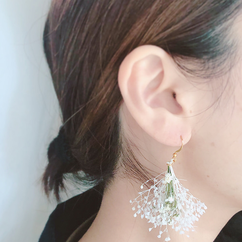 プリザーブドフラワー かすみ草 ピアス ピアス（その他） VANE 通販