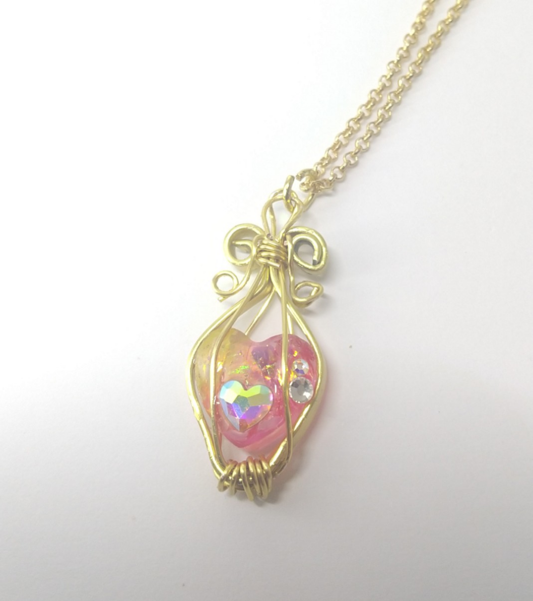 ”avabhasine”秋冬新作、ご褒美、宝石ワイヤーレジンネックレス✨クリスマスコフレ2021