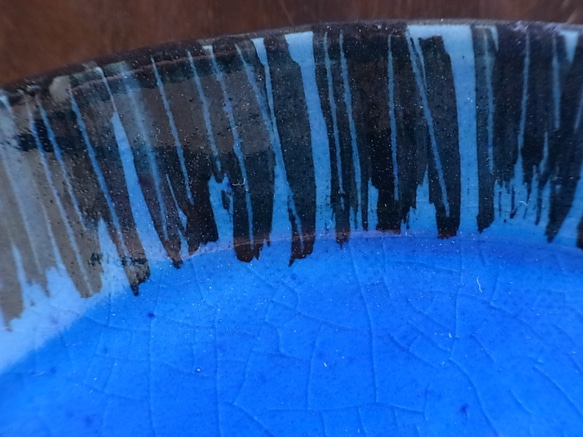 藍釉線句橢圓形盤子 第2張的照片