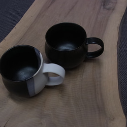 Creema限定　漆黒丸リム皿S（小皿）　マグカップセット 4枚目の画像